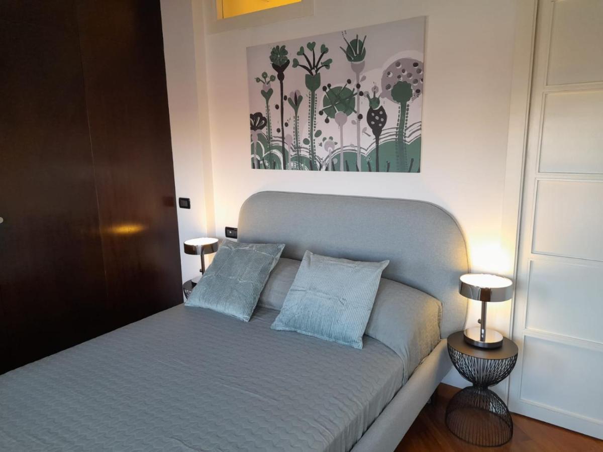 Bilocale Vista Mare Con Terrazzo-Porto Antico- Parcheggio Scontato Apartment Genoa Luaran gambar